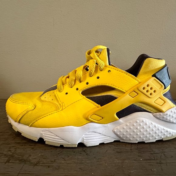Nike Air Huarache Run Tour Yellow (Y6) - Picture 2 of 9